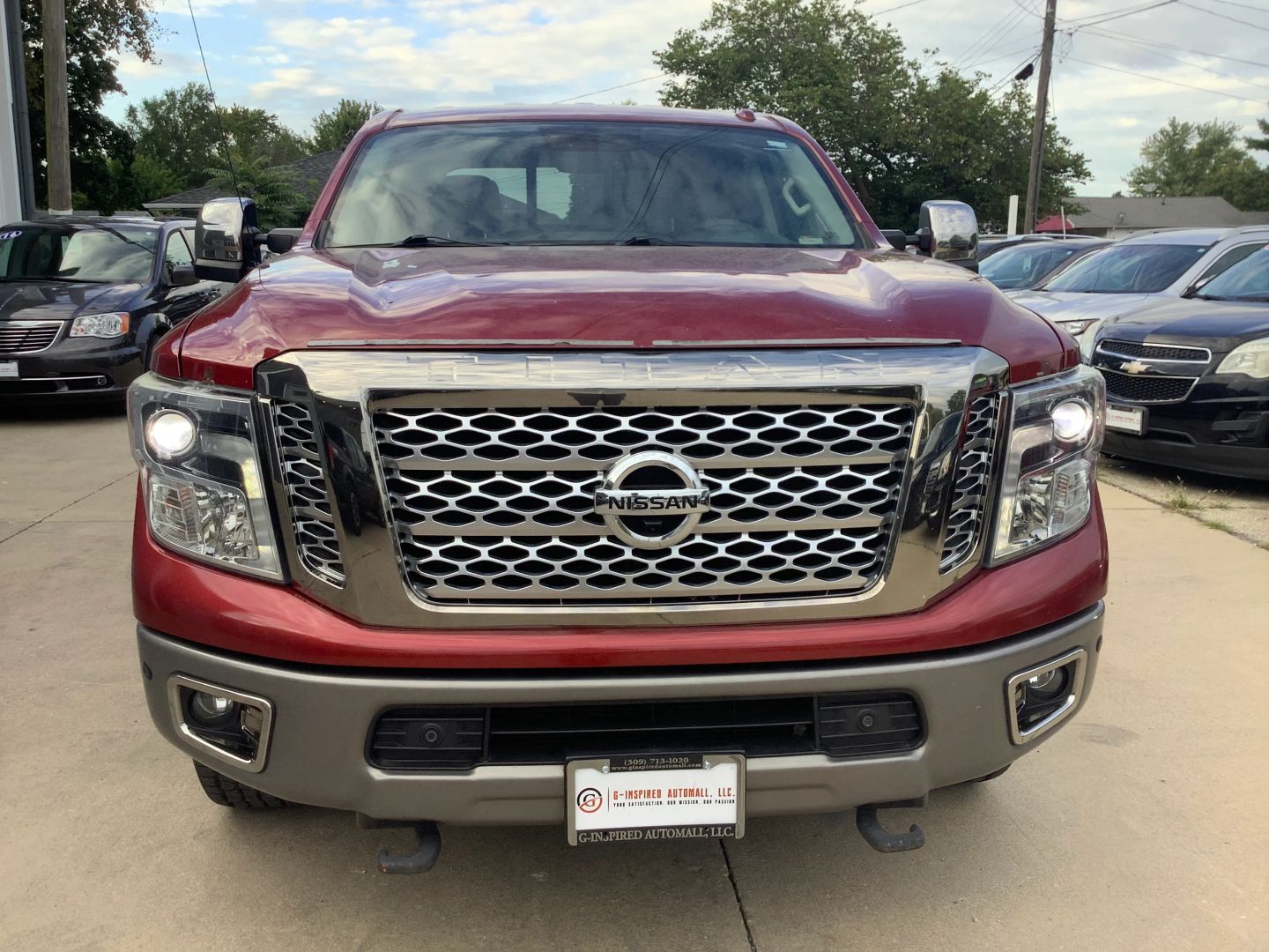 2017 Nissan Titan Platinum Reserve photo 2