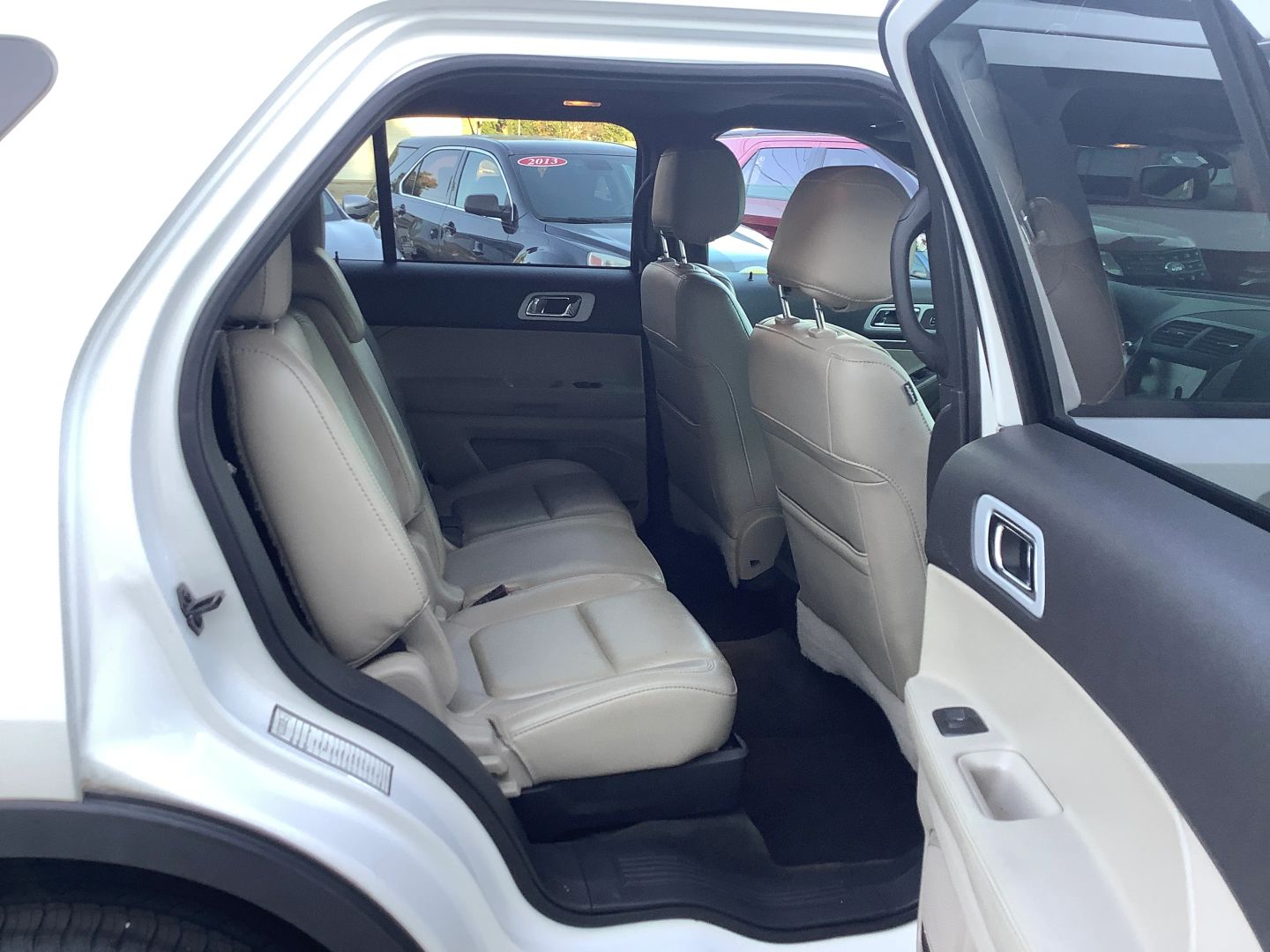 2014 Ford Explorer XLT photo 10