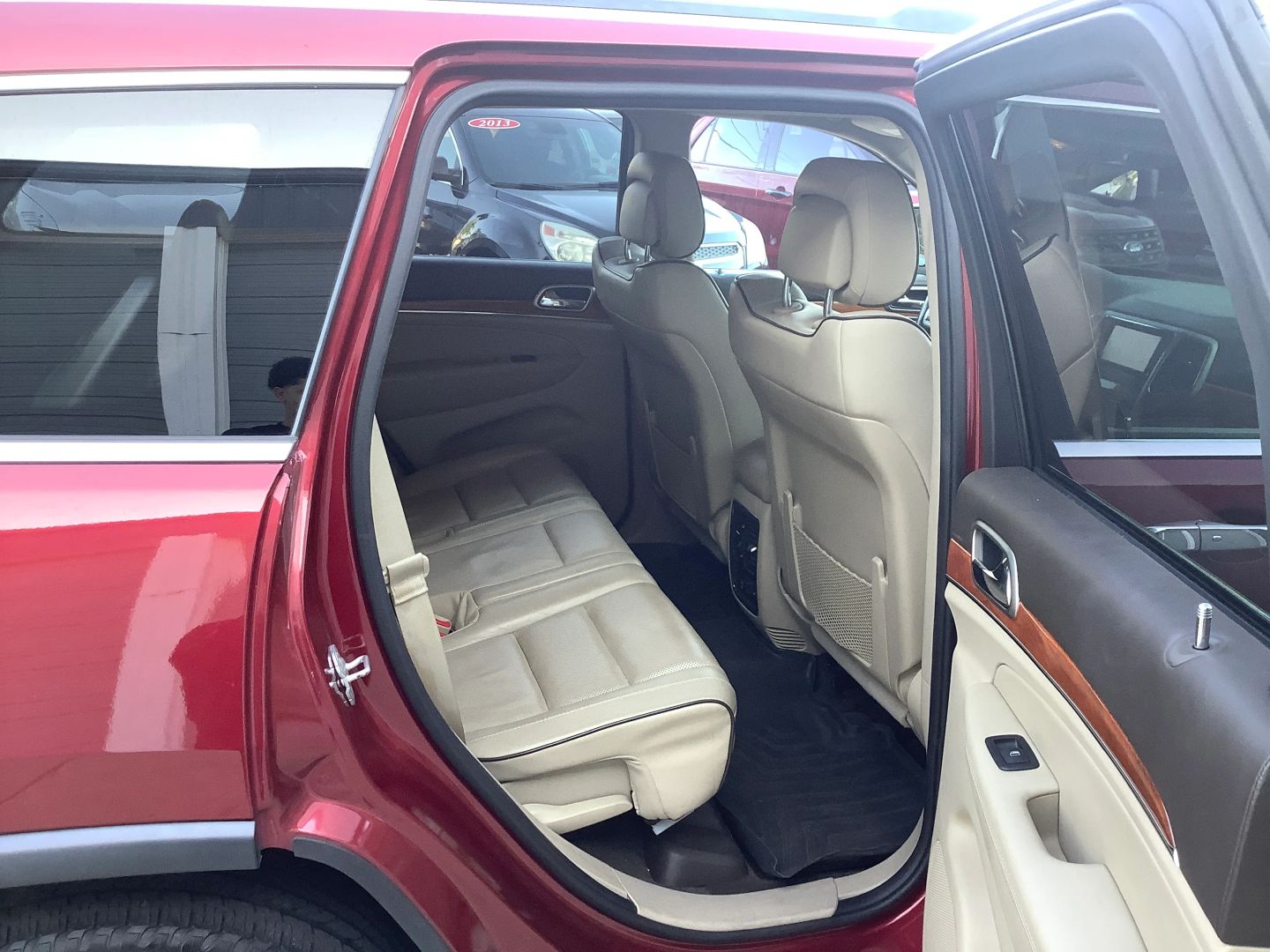 2013 Jeep Grand Cherokee Overland photo 10