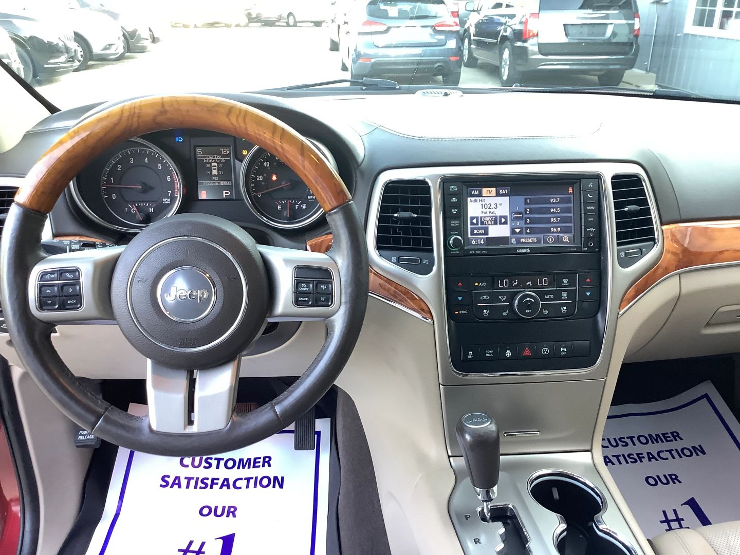2013 Jeep Grand Cherokee Overland photo 15