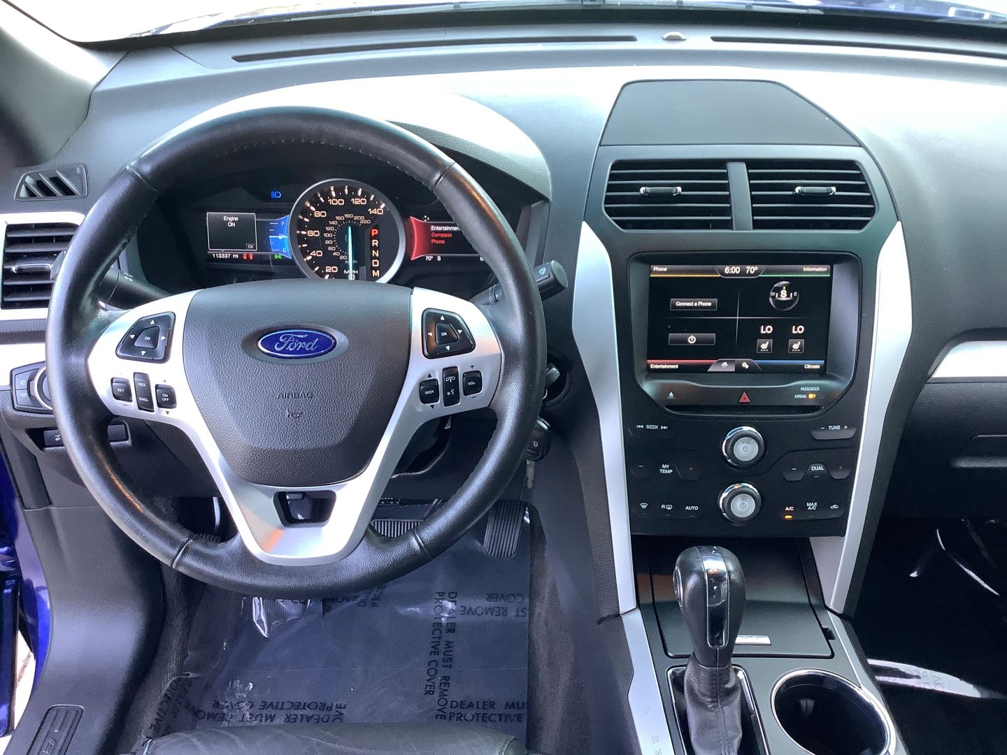 2015 Ford Explorer XLT photo 13