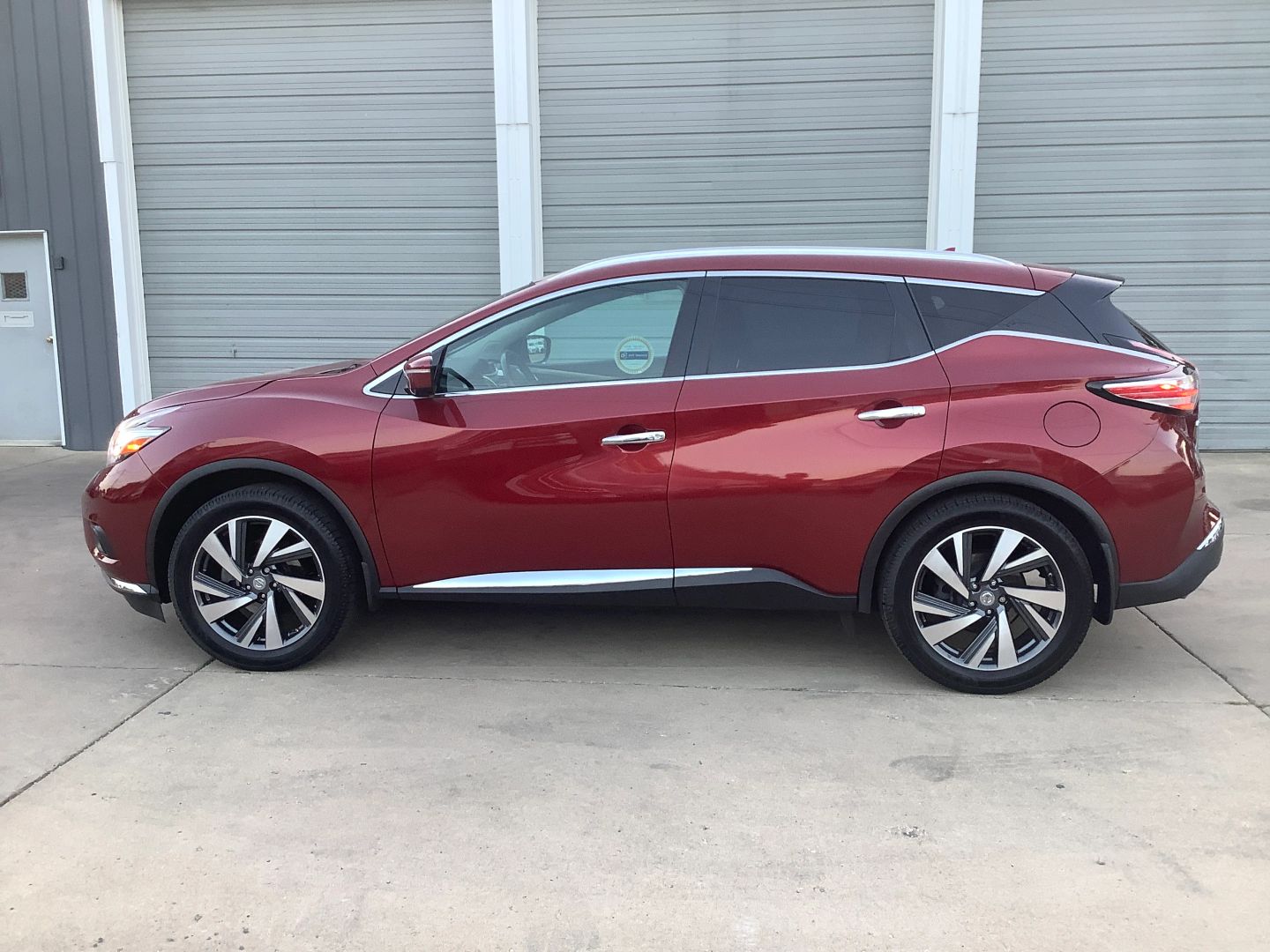 2015 Nissan Murano Platinum photo 2