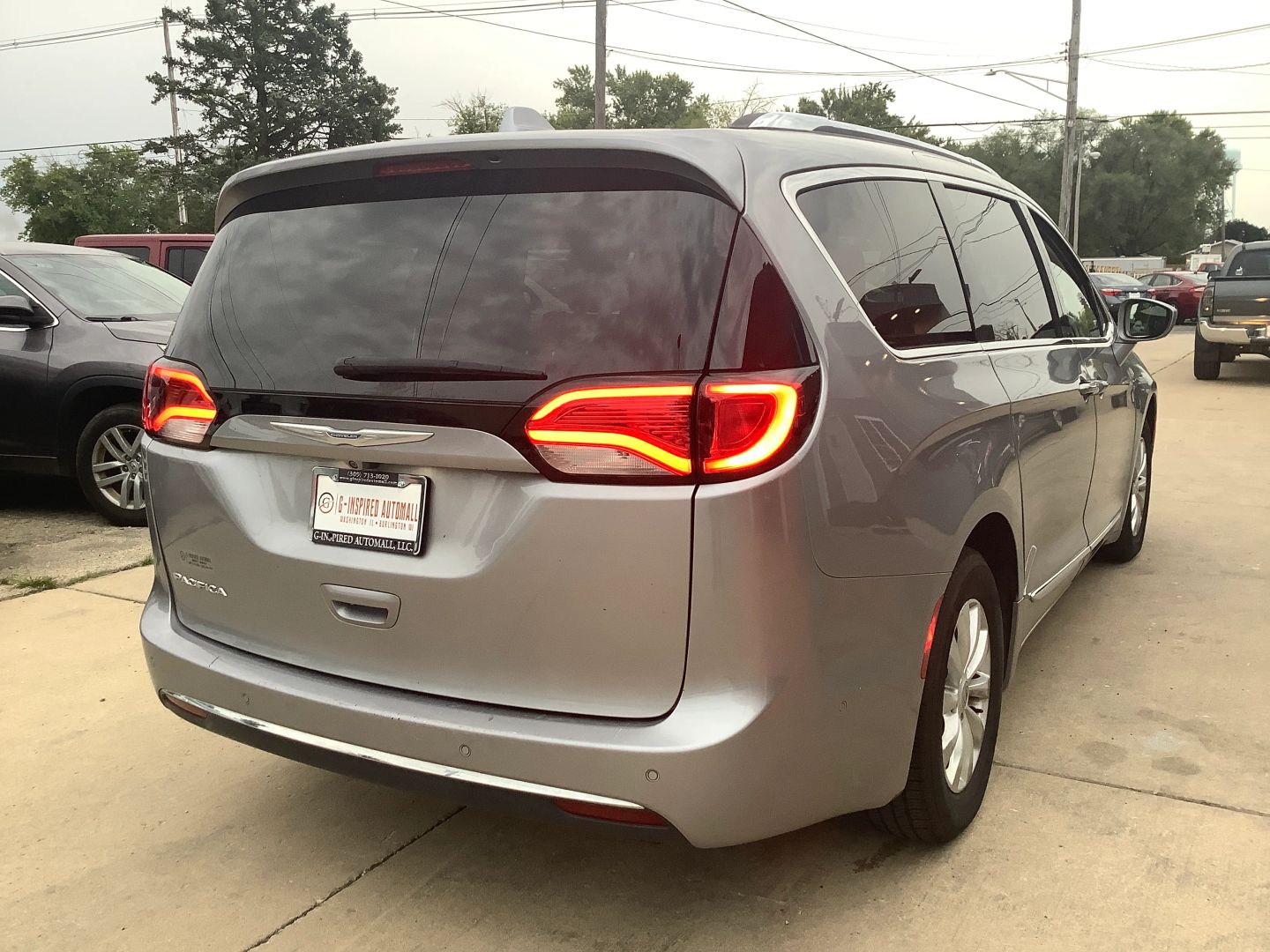 2018 Chrysler Pacifica Touring L photo 7