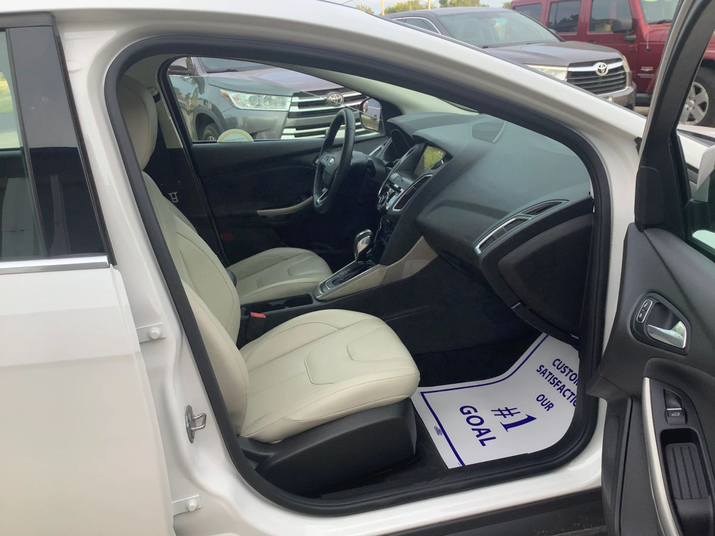 2018 Ford Focus Titanium photo 8