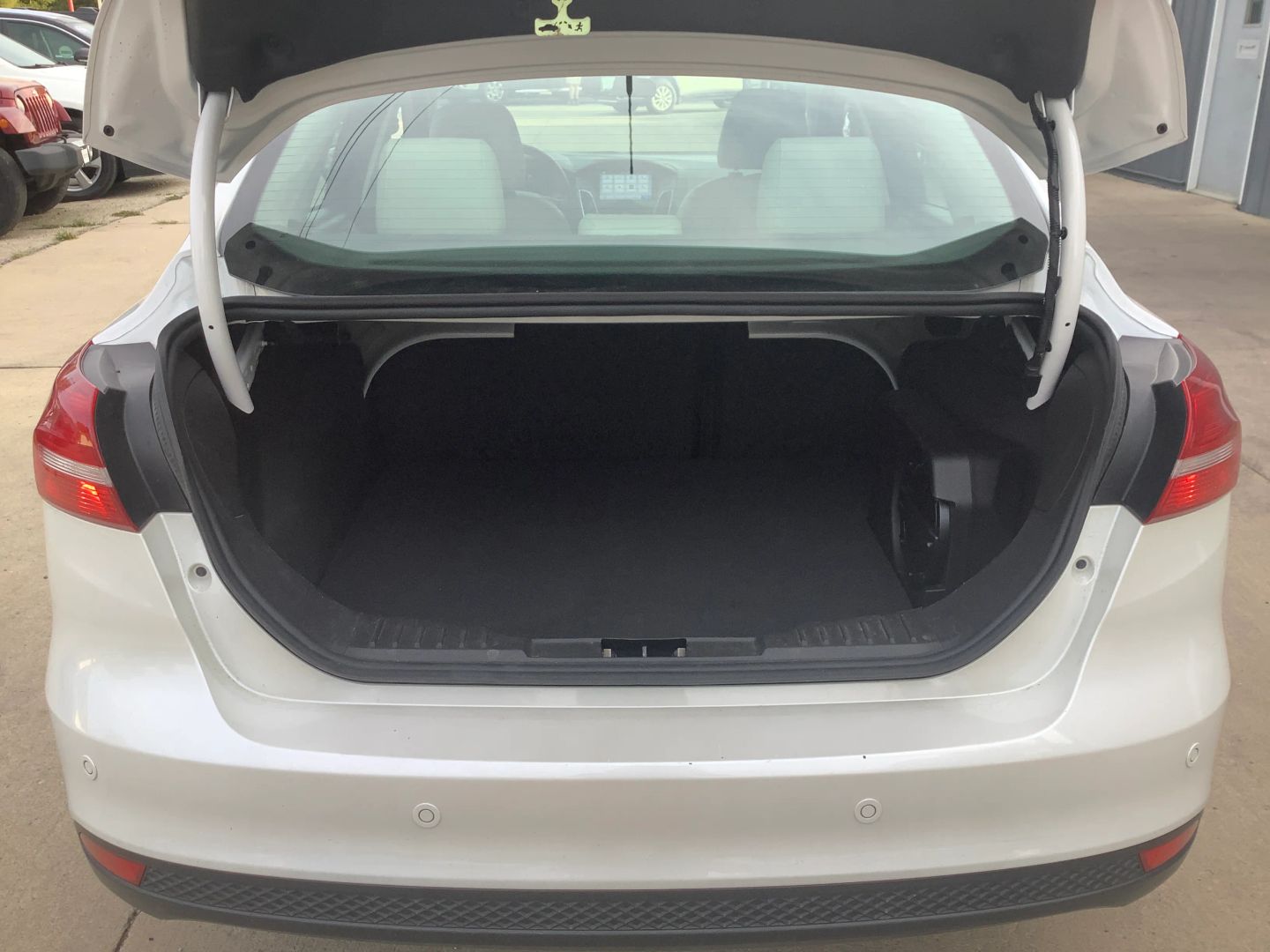 2018 Ford Focus Titanium photo 10