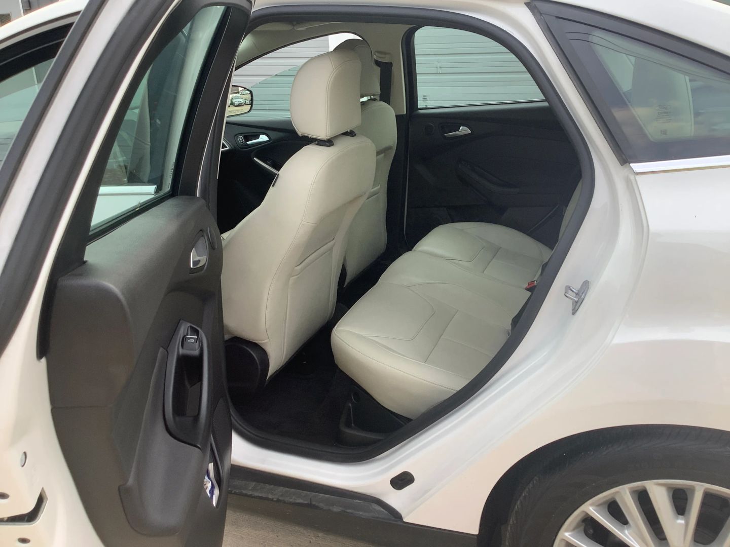 2018 Ford Focus Titanium photo 12