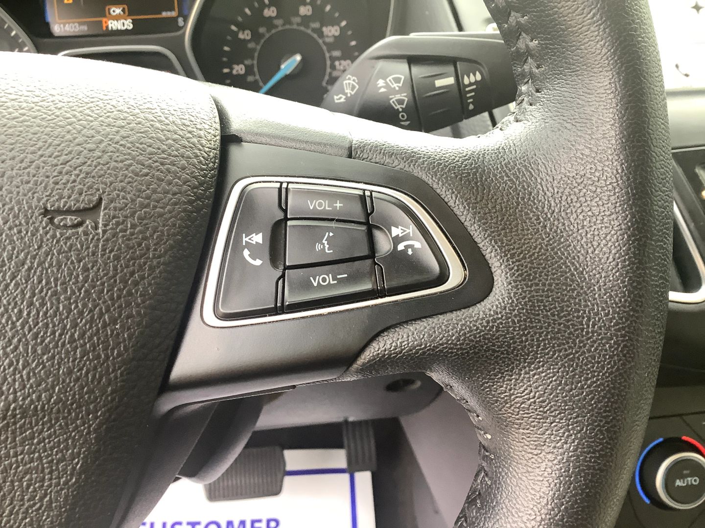 2018 Ford Focus Titanium photo 17