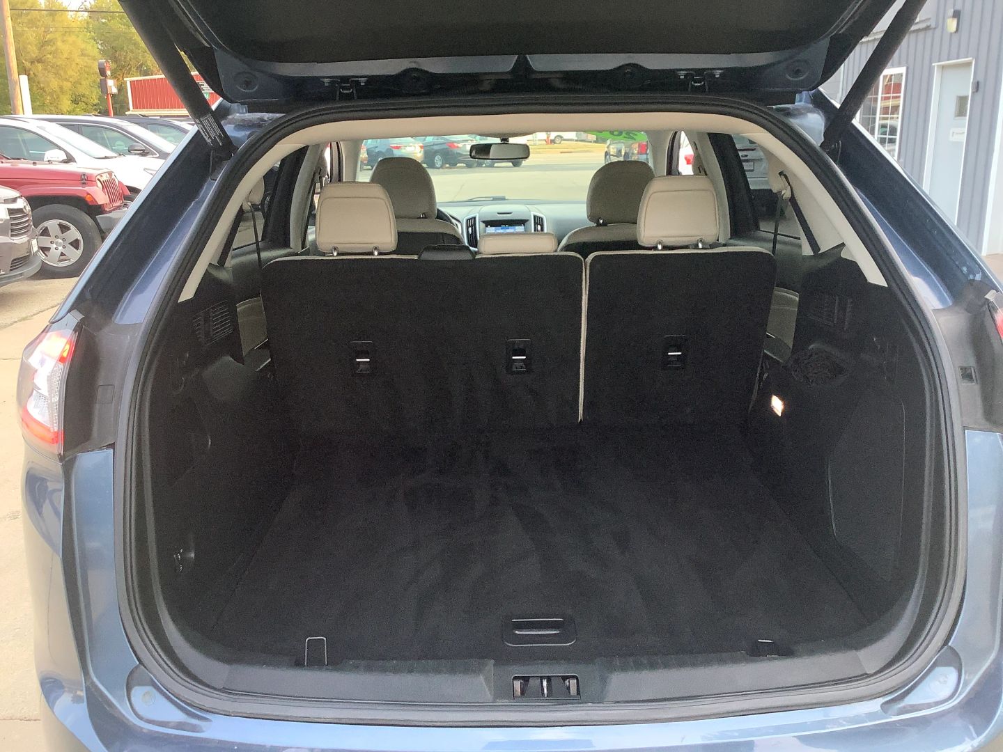 2018 Ford Edge Titanium photo 10
