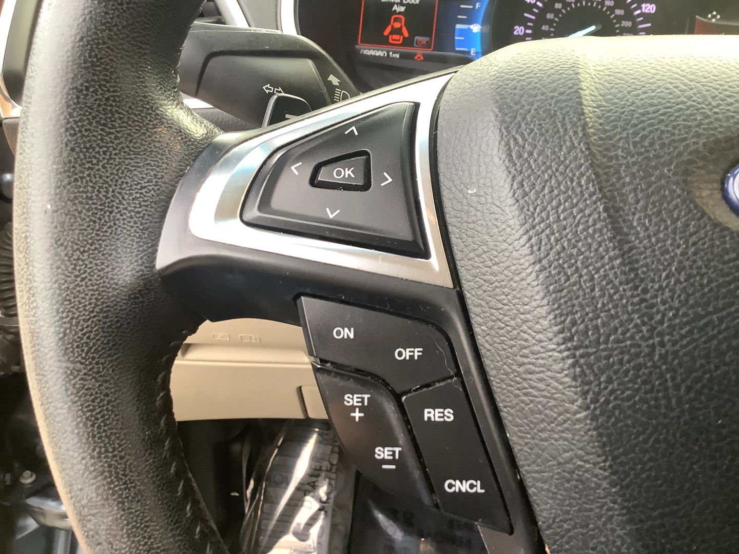 2018 Ford Edge Titanium photo 21