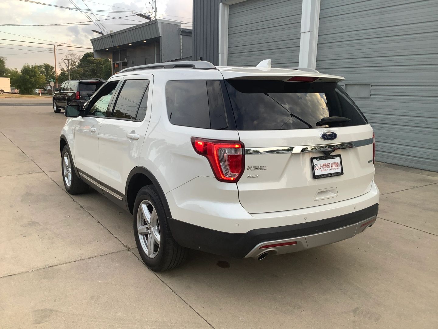 2016 Ford Explorer XLT photo 4
