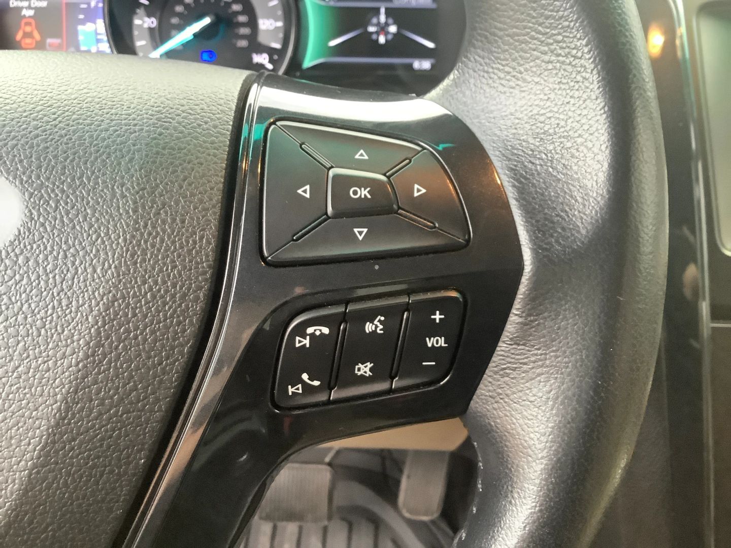 2016 Ford Explorer XLT photo 20
