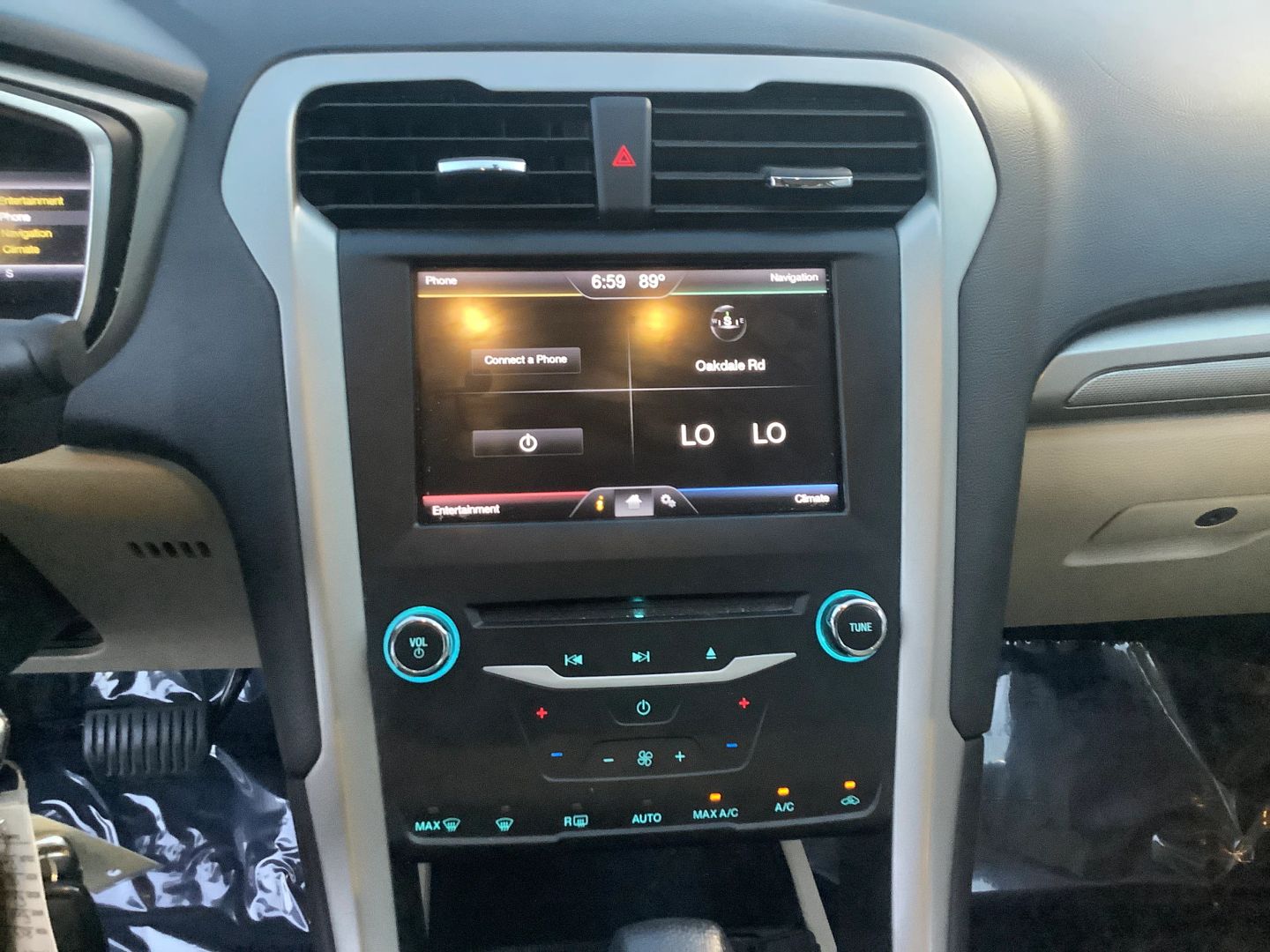 2013 Ford Fusion SE photo 16