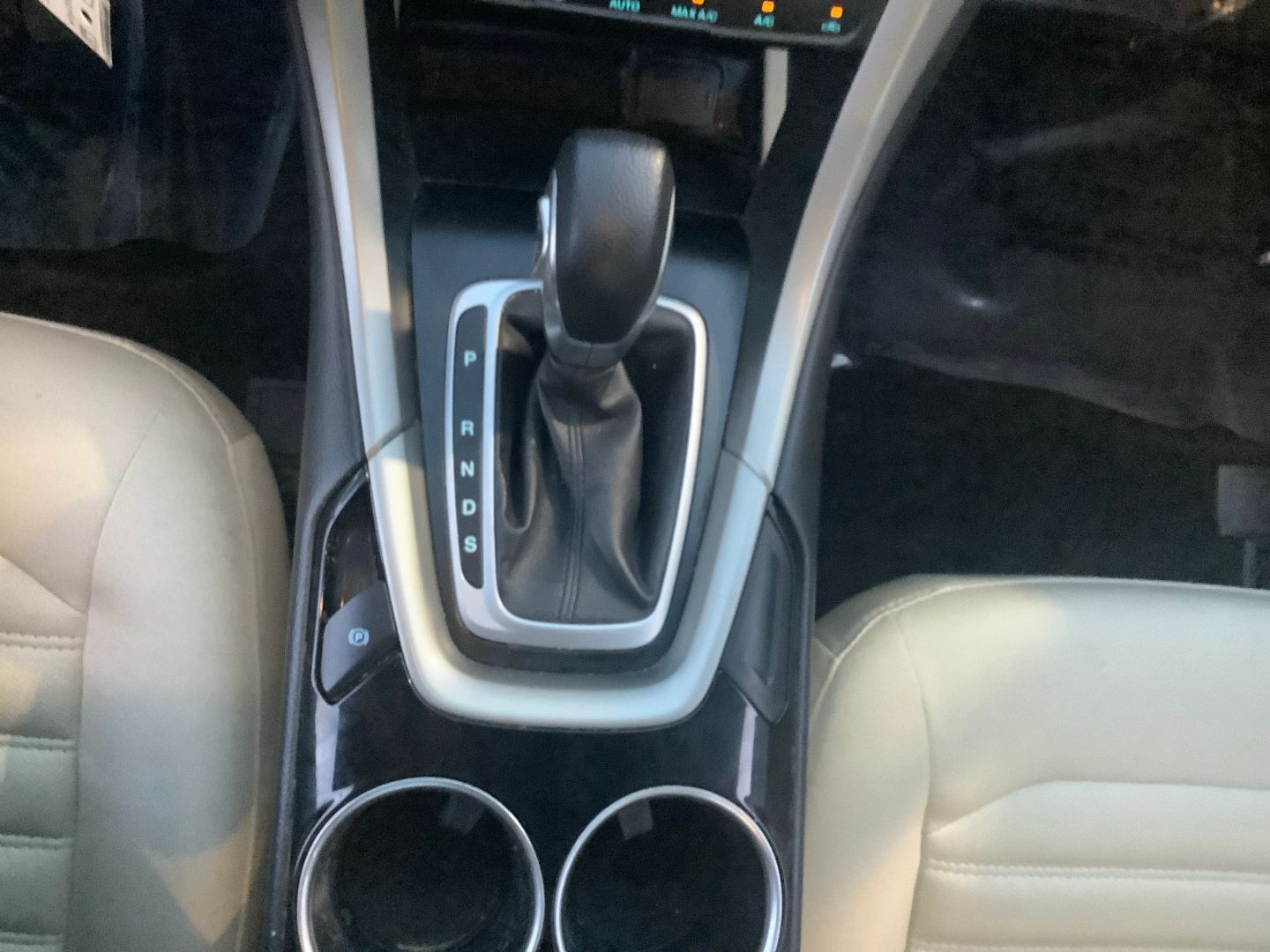 2013 Ford Fusion SE photo 18