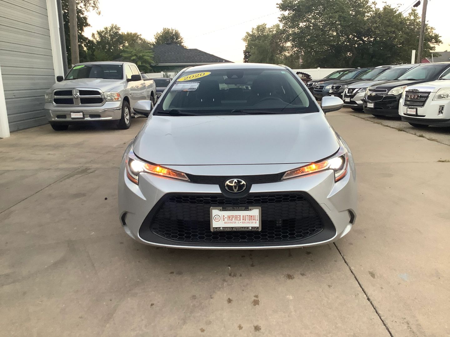 2020 Toyota Corolla L photo 2