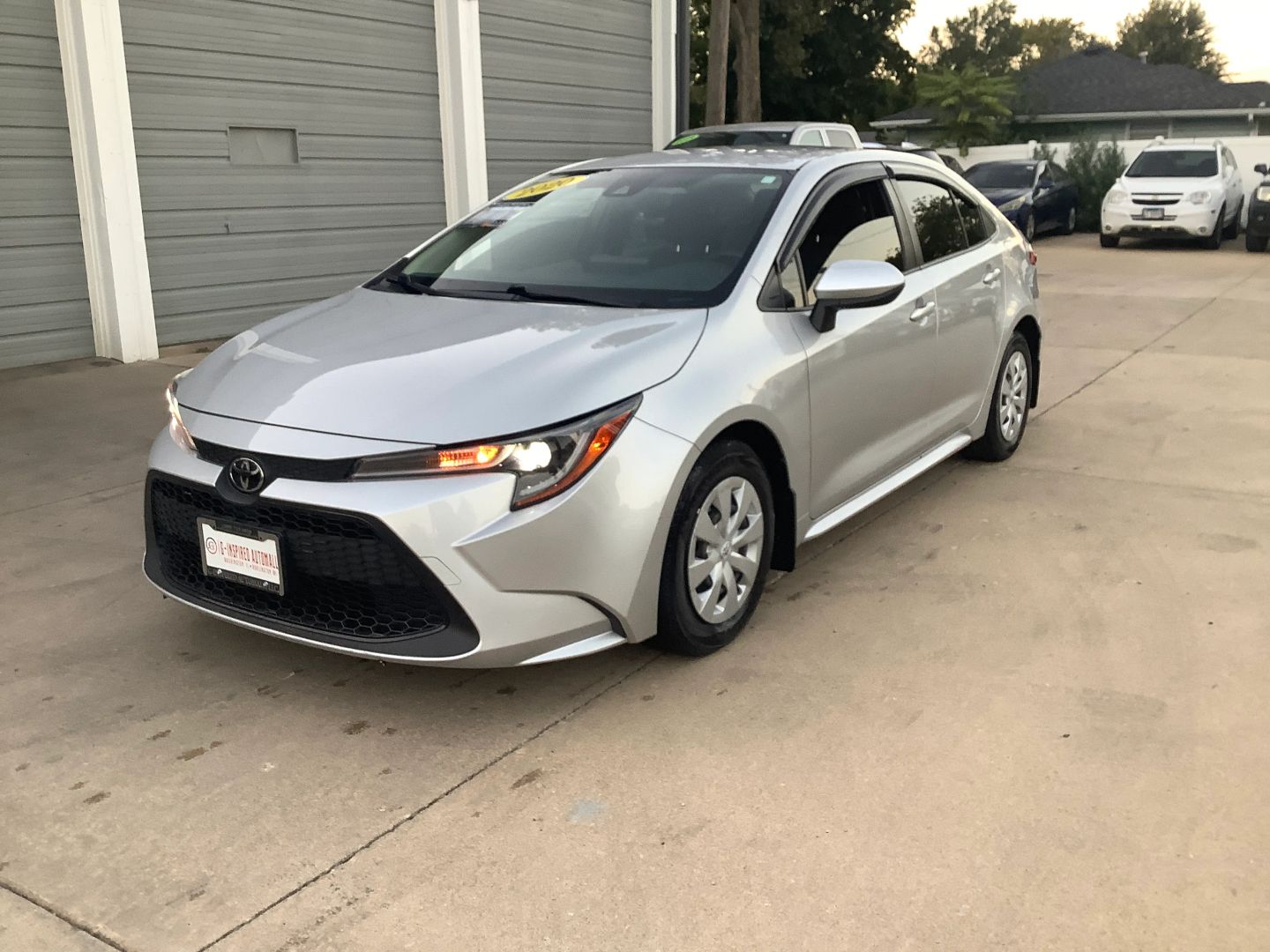 2020 Toyota Corolla L photo 3