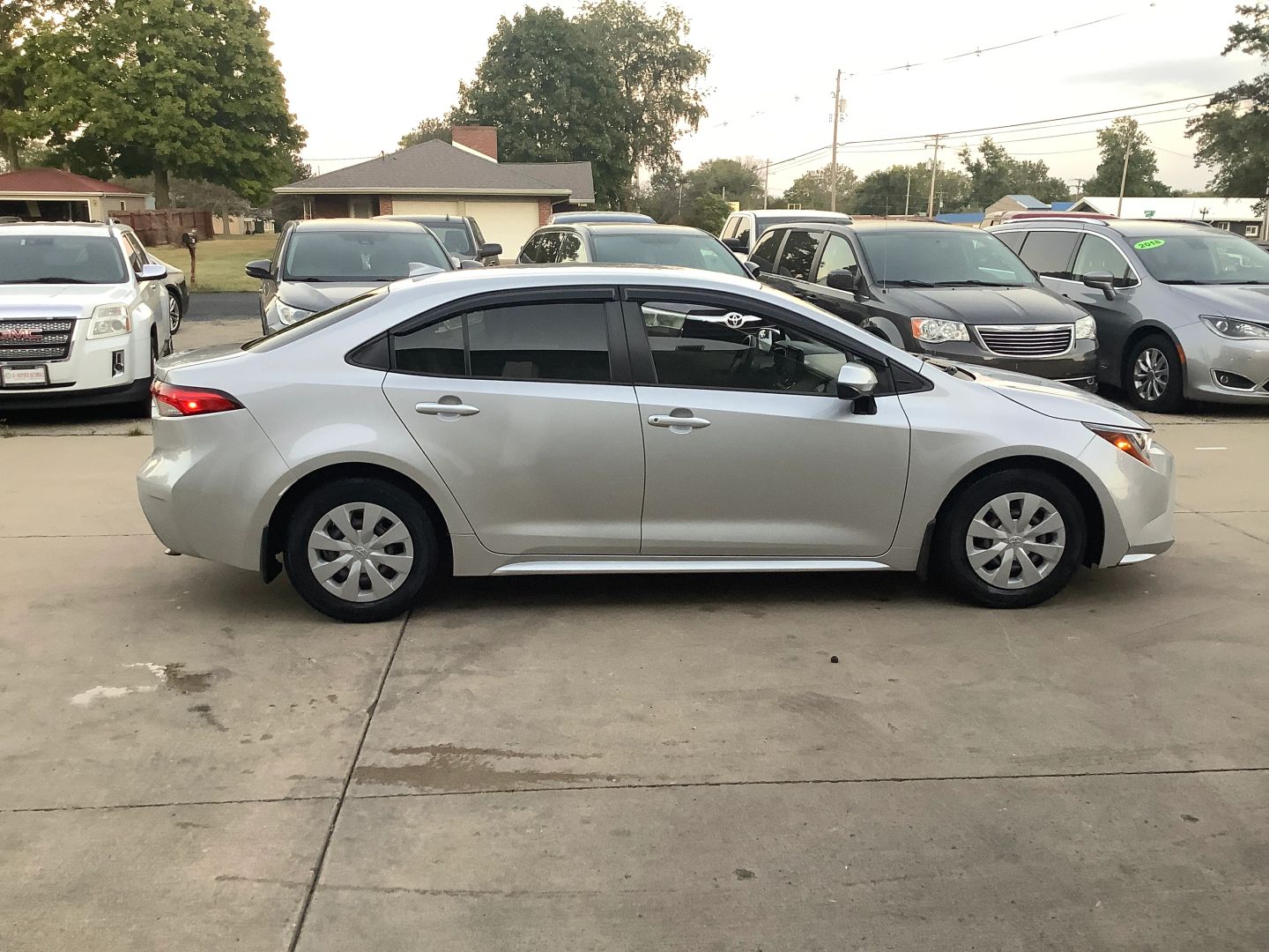 2020 Toyota Corolla L photo 8