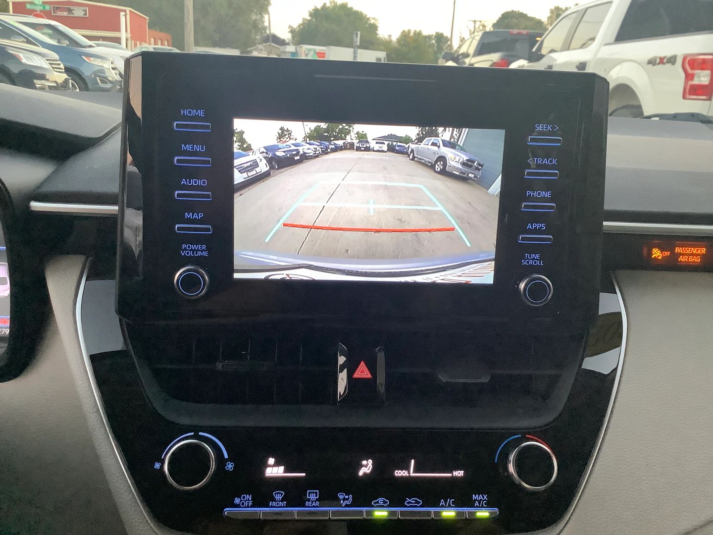 2020 Toyota Corolla L photo 17