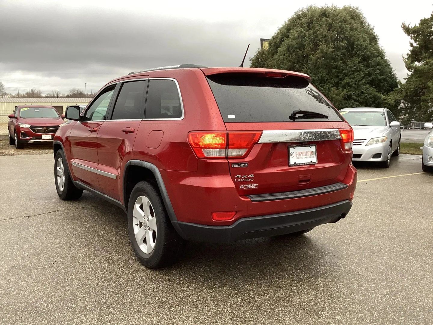 View vehicle photo 5