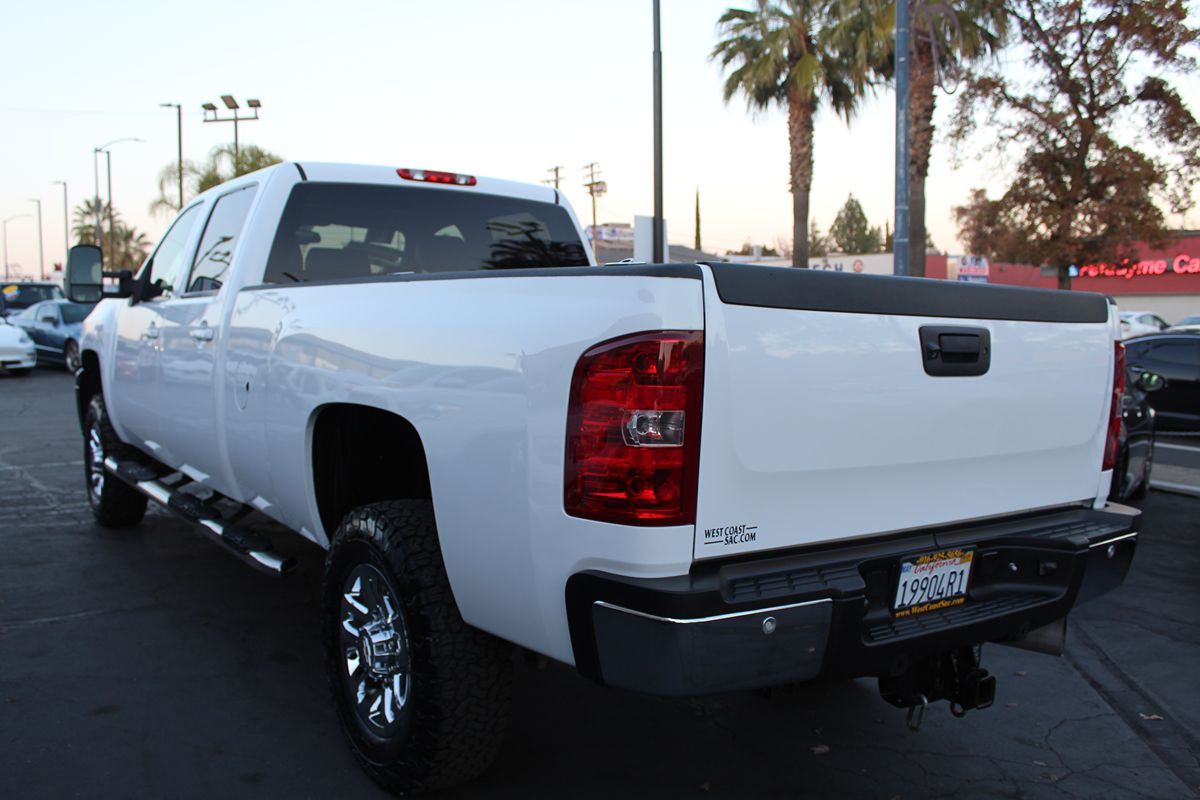 2014 Chevrolet Silverado 2500HD LTZ photo 5