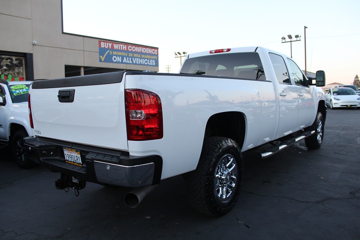 2014 Chevrolet Silverado 2500HD LTZ photo 7