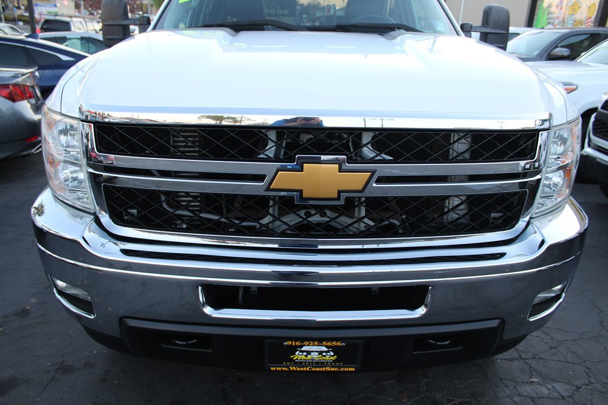 2014 Chevrolet Silverado 2500HD LTZ photo 9