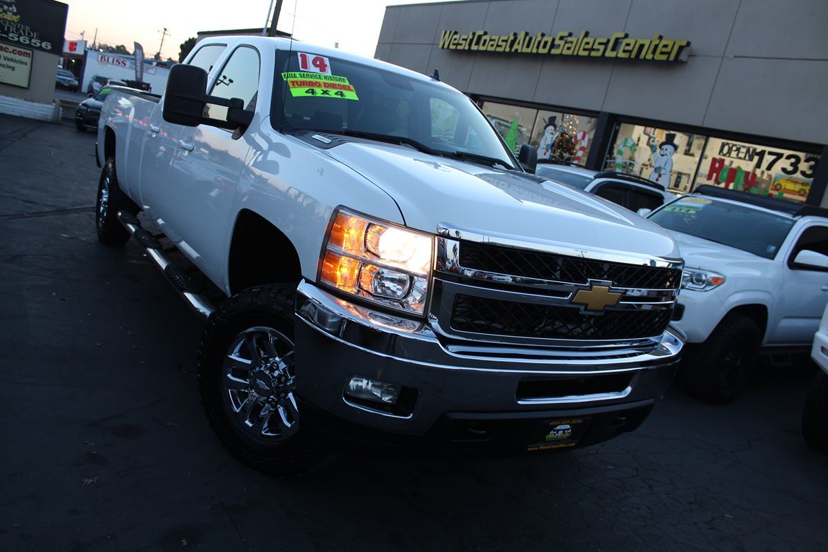 2014 Chevrolet Silverado 2500HD LTZ photo 33