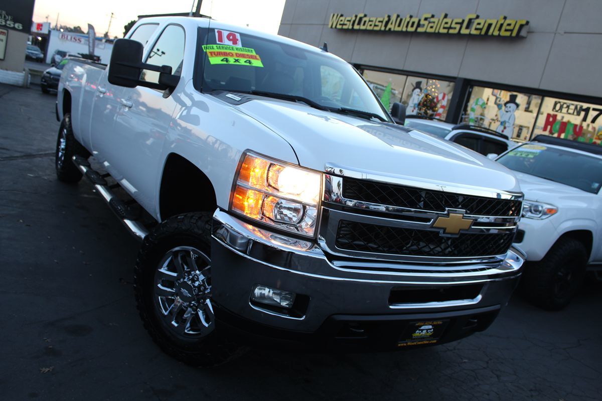 2014 Chevrolet Silverado 2500HD LTZ photo 35