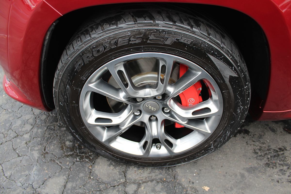 2013 Jeep Grand Cherokee SRT-8 photo 12