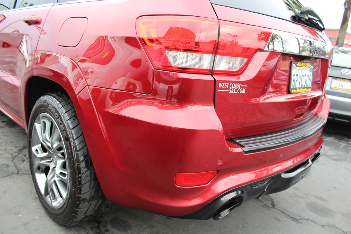 2013 Jeep Grand Cherokee SRT-8 photo 16