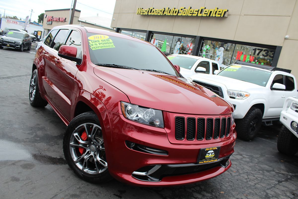 2013 Jeep Grand Cherokee SRT-8 photo 45