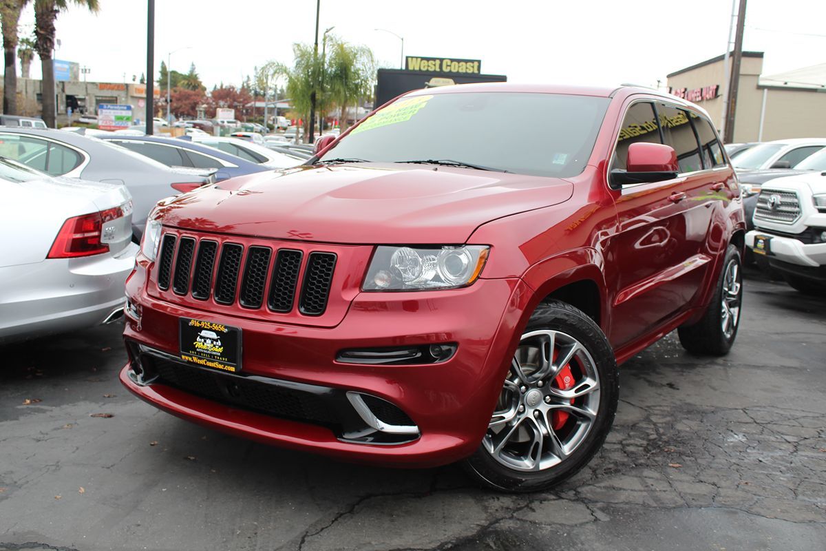 2013 Jeep Grand Cherokee SRT-8 photo 46