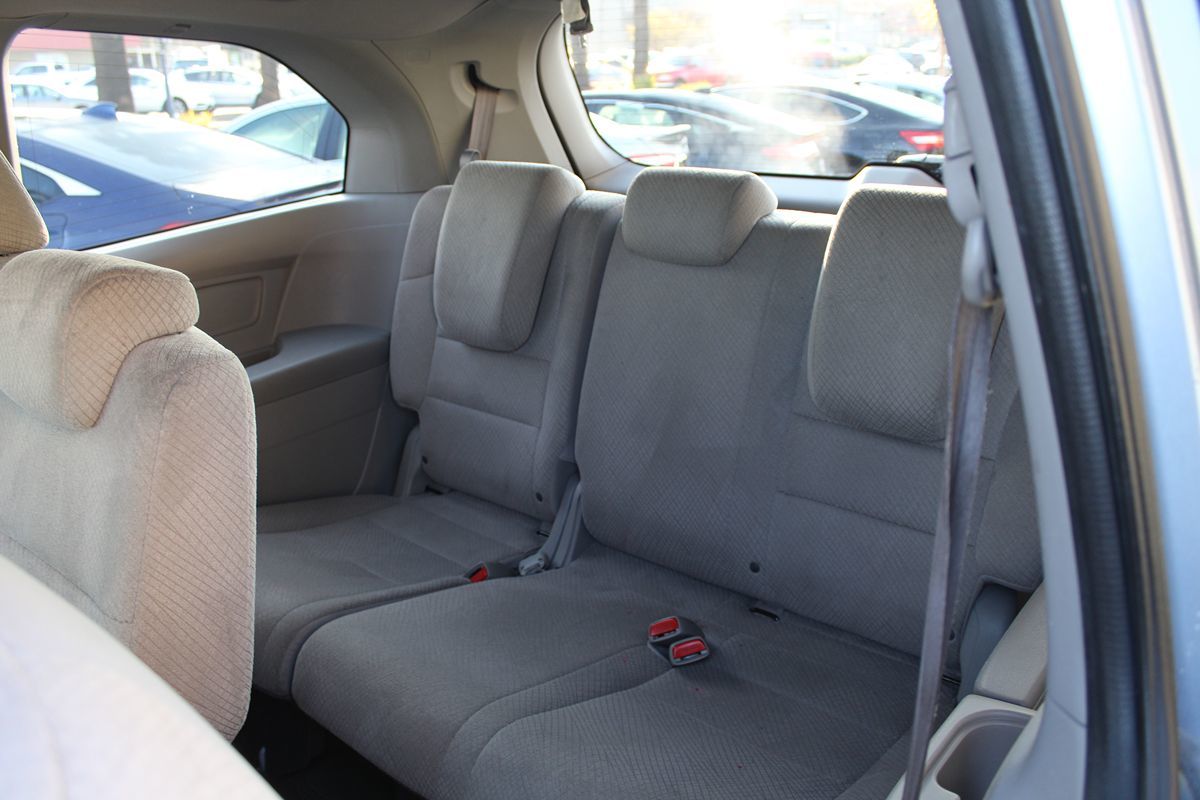 2014 Honda Odyssey EX photo 22