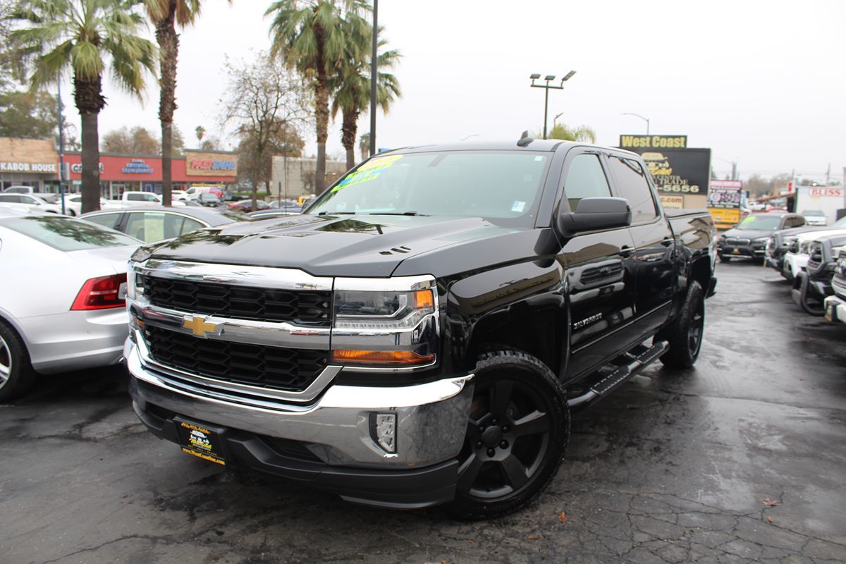 2016 Chevrolet Silverado 1500 LT photo 2