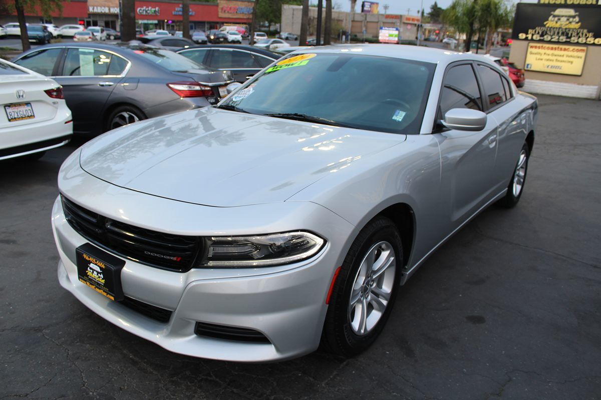 2020 Dodge Charger SXT photo 4