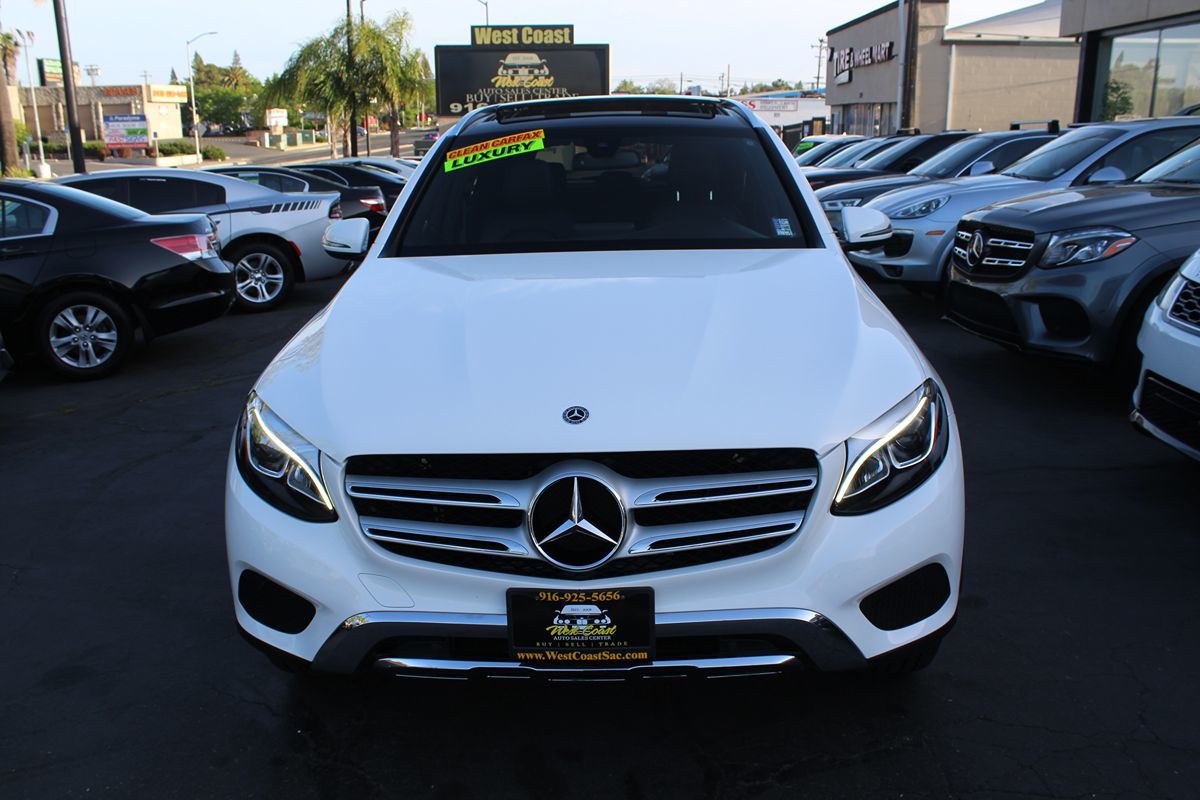 2019 Mercedes Benz GLC 300 photo 3