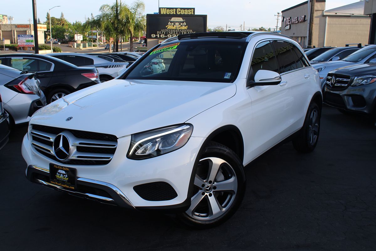 2019 Mercedes Benz GLC 300 photo 2