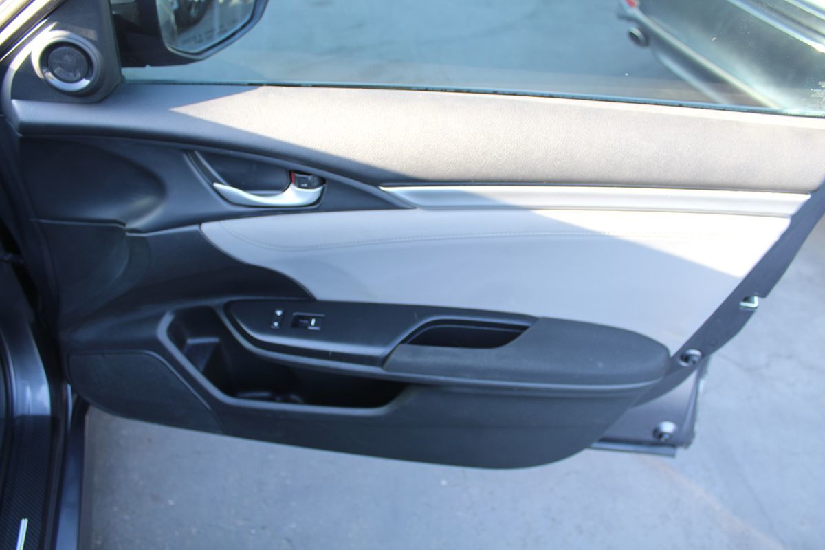 2017 Honda Civic EX-T - Photo 19