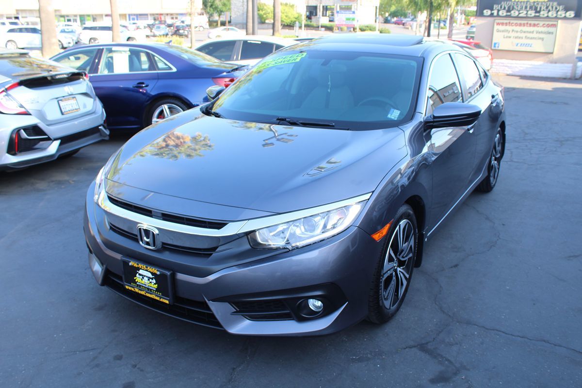 2017 Honda Civic EX-T photo 4
