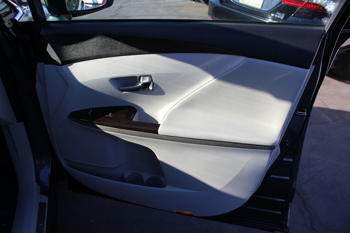 2009 Toyota Venza photo 19