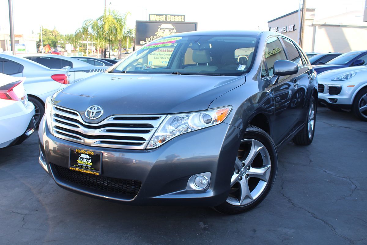 2009 Toyota Venza photo 2