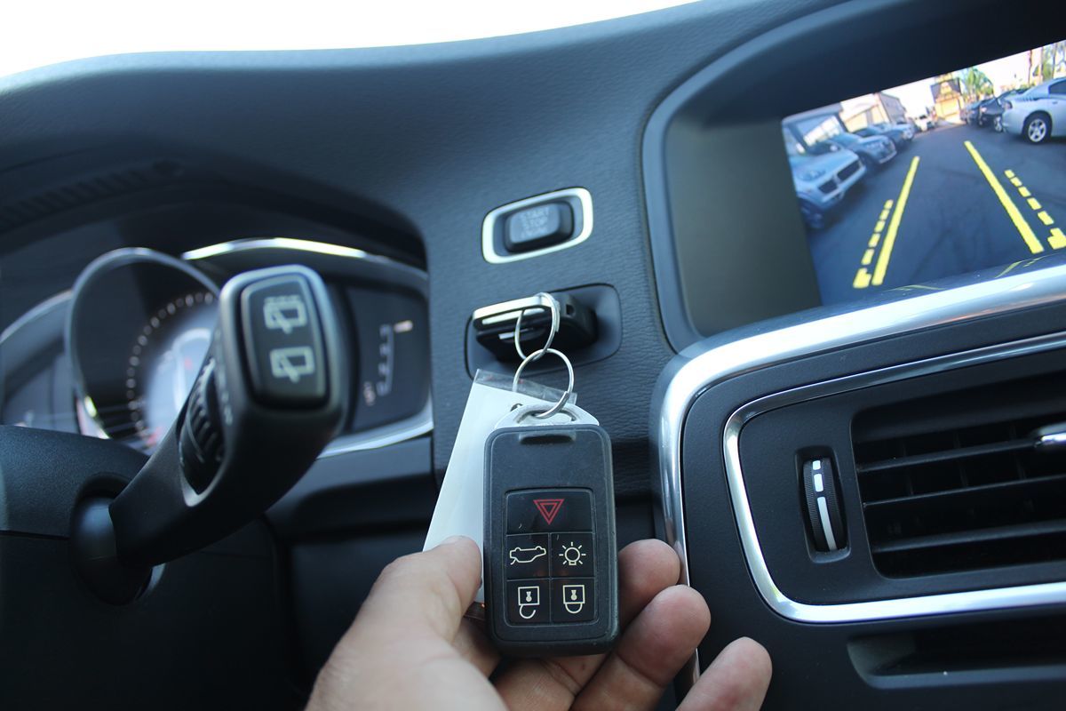 2018 Volvo V60 Base - Photo 29