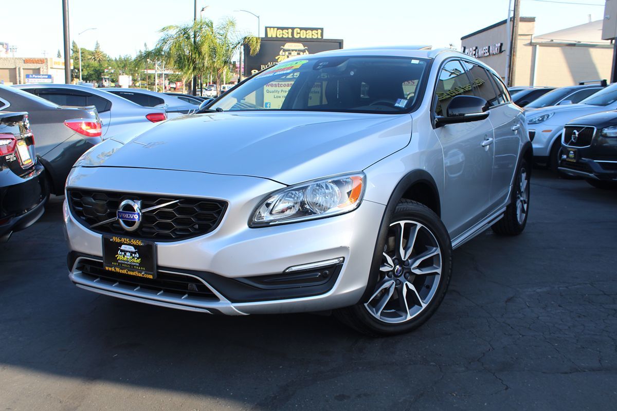 2018 Volvo V60 Base - Photo 39