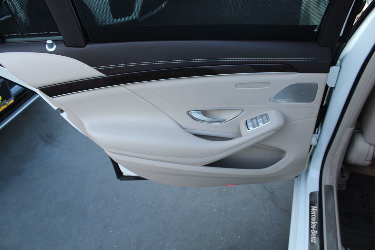 2019 Mercedes Benz S 450 photo 24