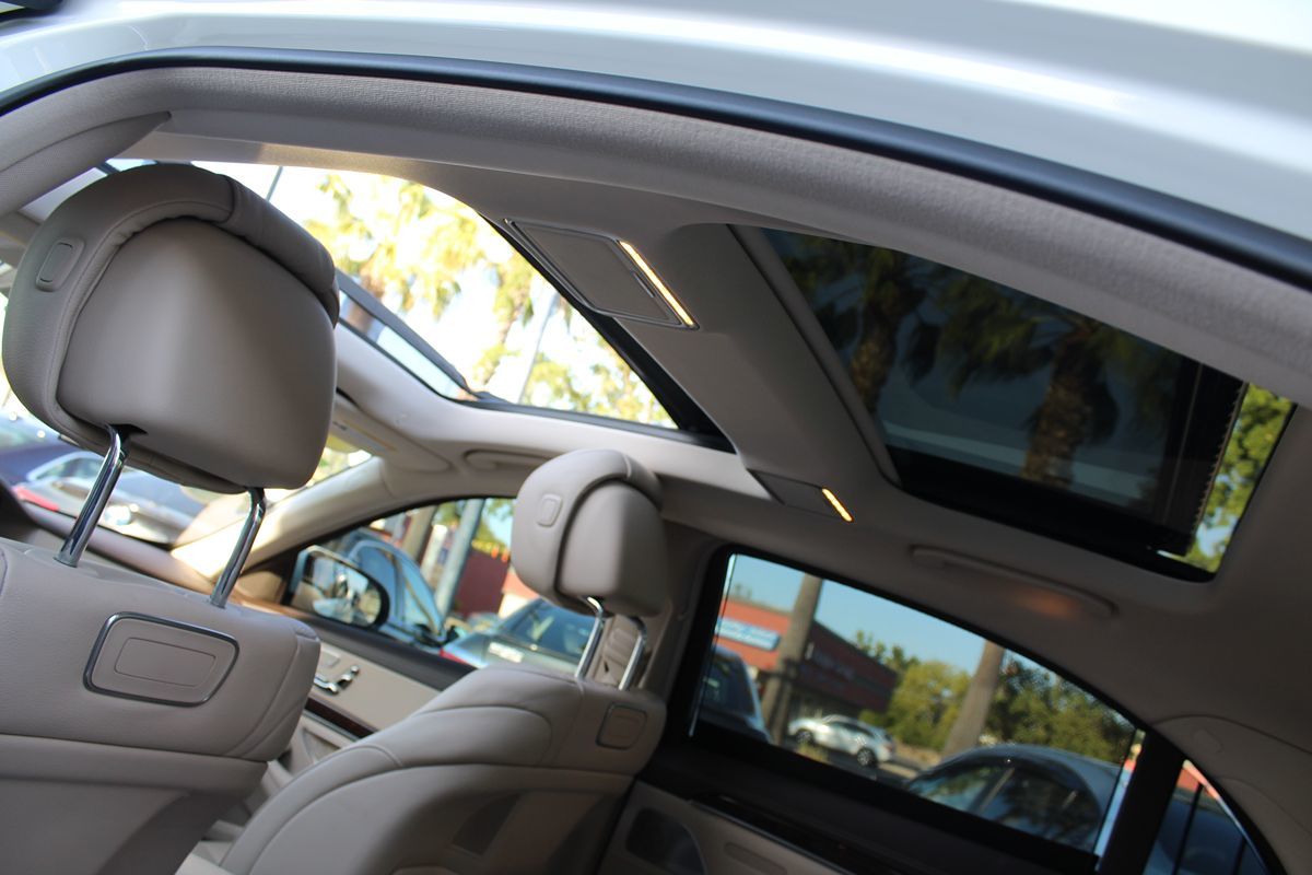 2019 Mercedes Benz S 450 photo 28