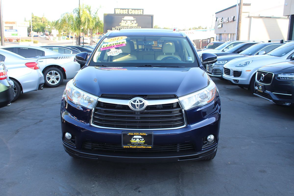 2015 Toyota Highlander XLE photo 3