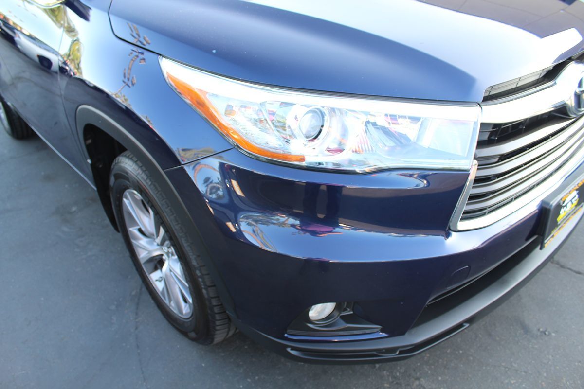 2015 Toyota Highlander XLE photo 10