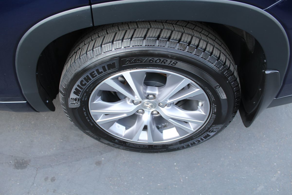 2015 Toyota Highlander XLE photo 14