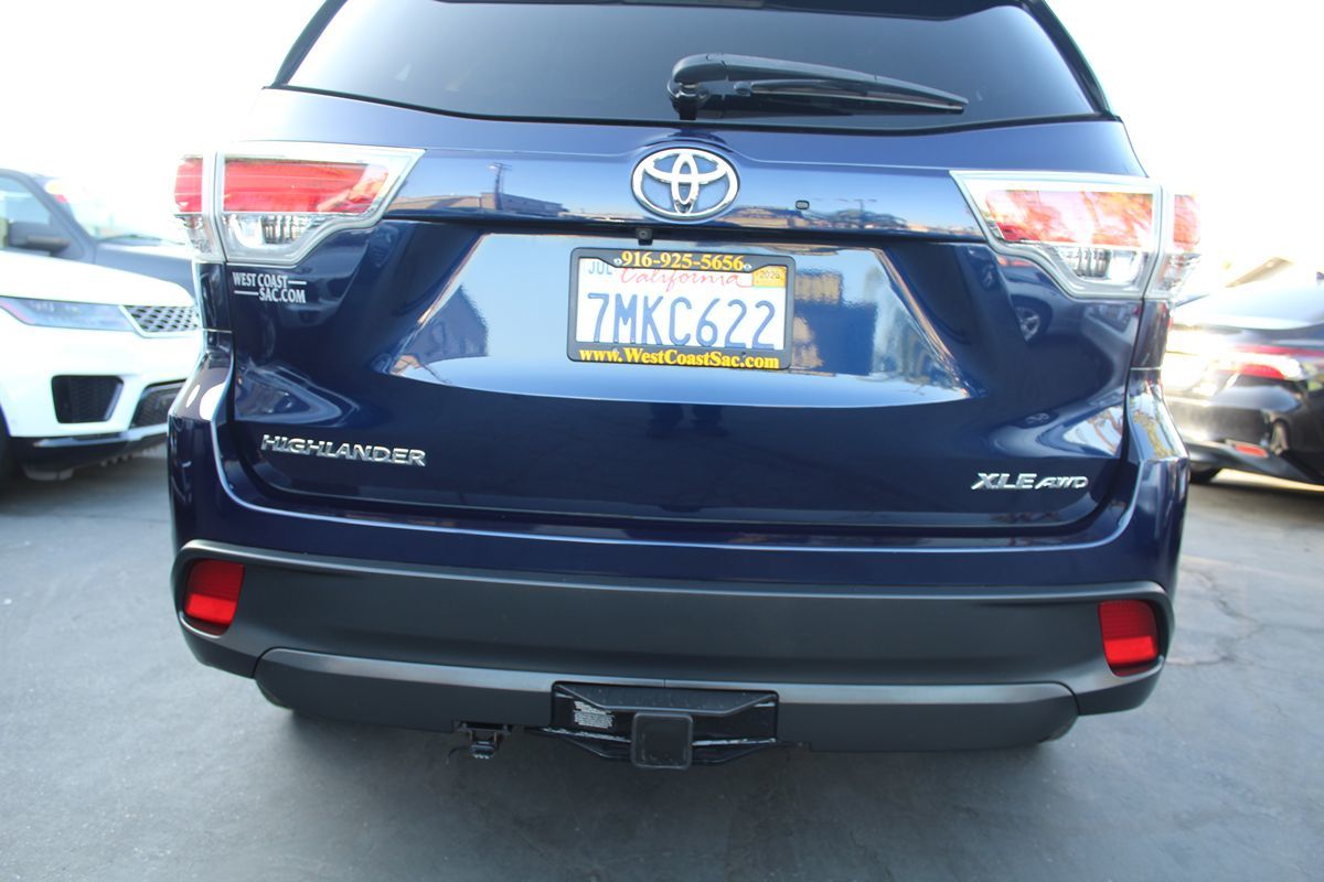 2015 Toyota Highlander XLE photo 15