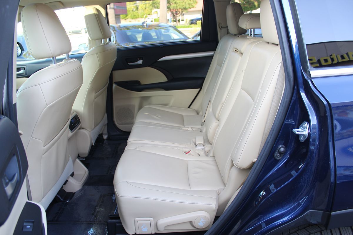 2015 Toyota Highlander XLE photo 27