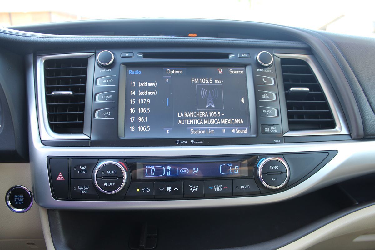 2015 Toyota Highlander XLE photo 31